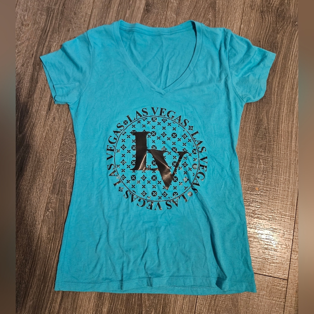 Las Vegas blue LV logo V-neck fitted T Tee shirt Top Small
